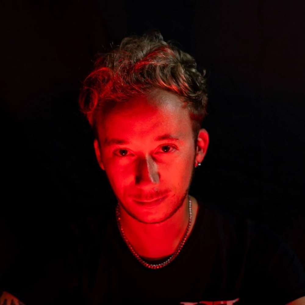 Joel Estivi (JAYEST)